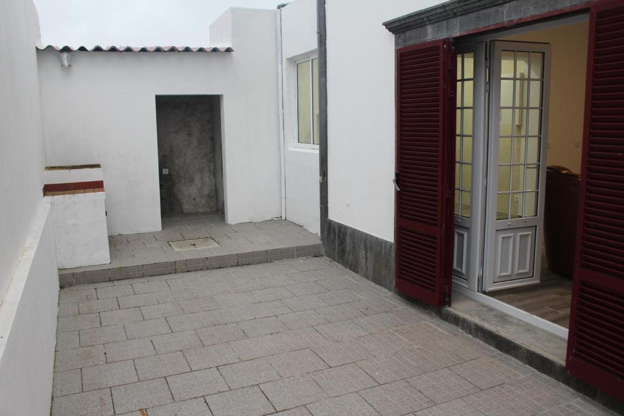 Vitorino De Nemesio Guesthouse Ponta Delgada  Exterior photo