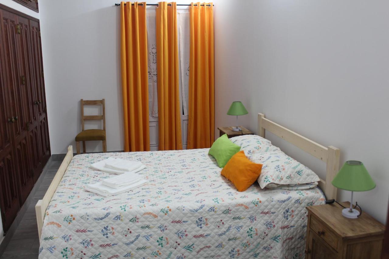 Vitorino De Nemesio Guesthouse Ponta Delgada  Exterior photo